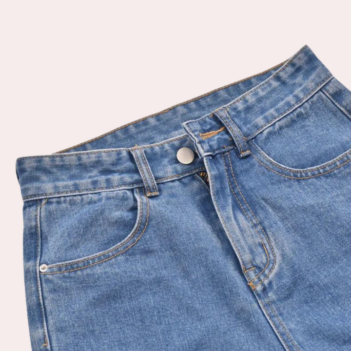 Dora - Lässige Damenshorts mit hoher Taille