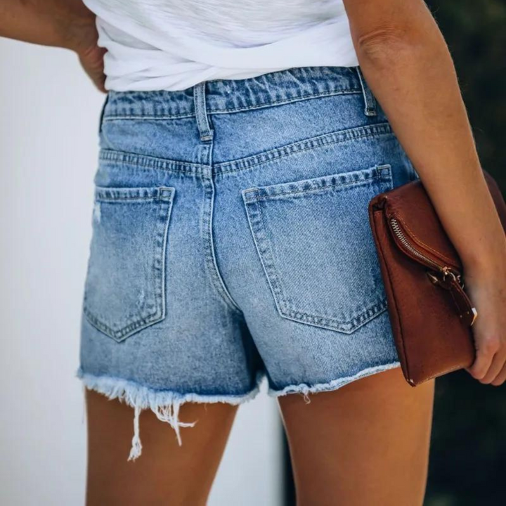 Hildegard - Stylische zerschlissene Damen-Sommer-Shorts